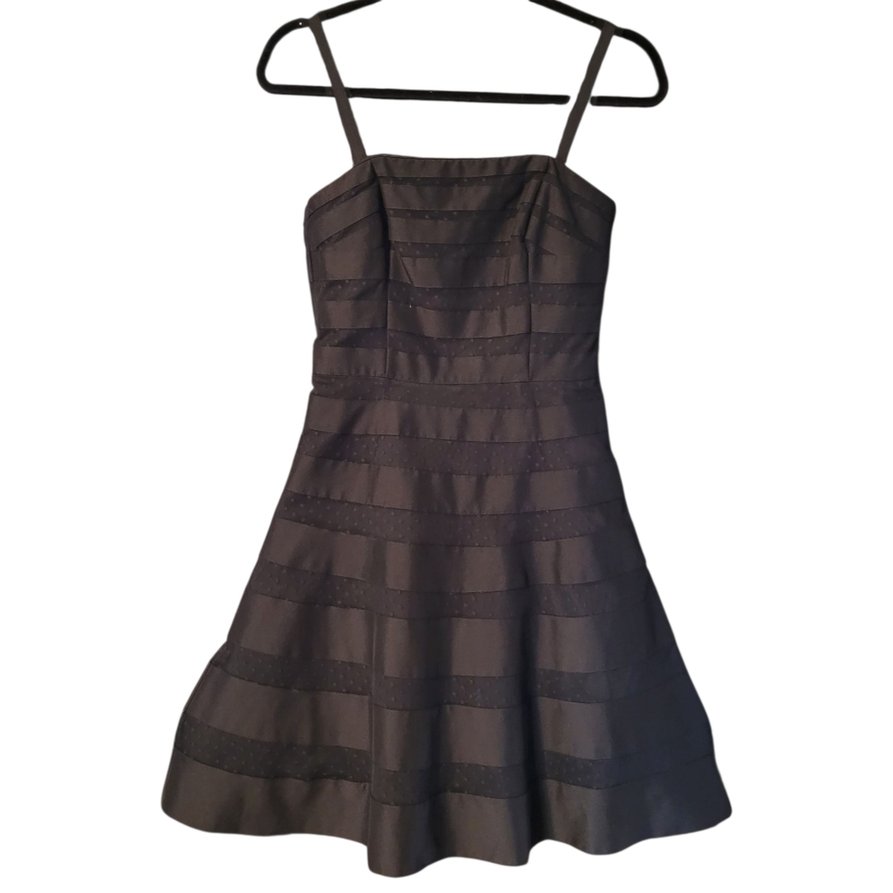 WHBM black fit & flare short dress - 0.     S8